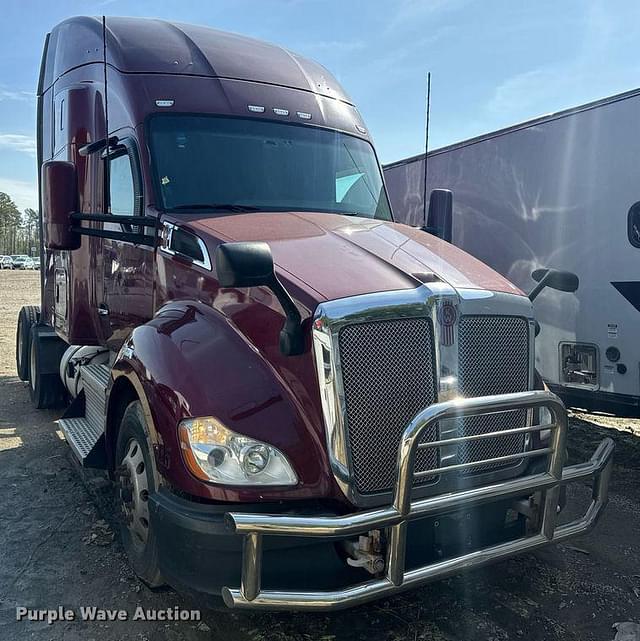 Image of Kenworth T680 equipment image 2