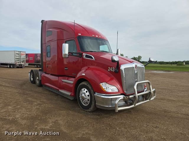 Image of Kenworth T680 equipment image 2