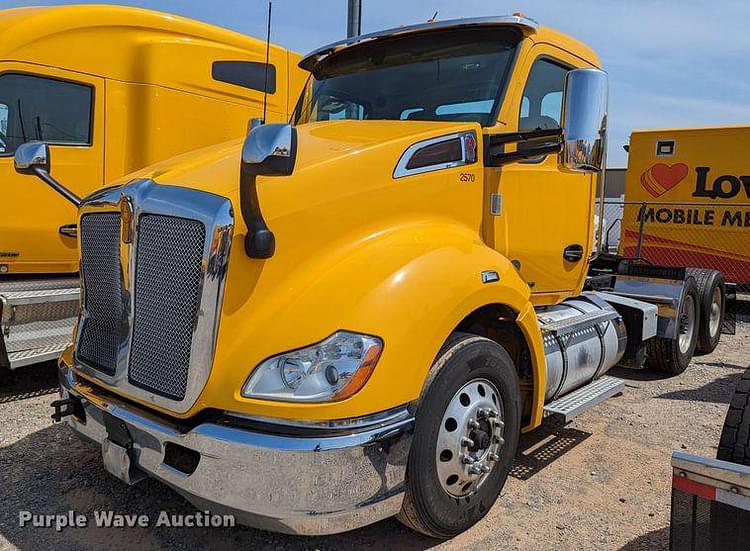2019 Kenworth T680 Equipment Image0