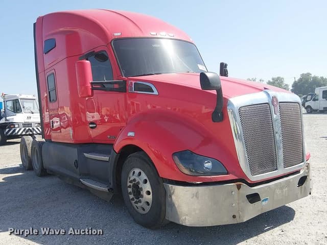 Image of Kenworth T680 equipment image 2