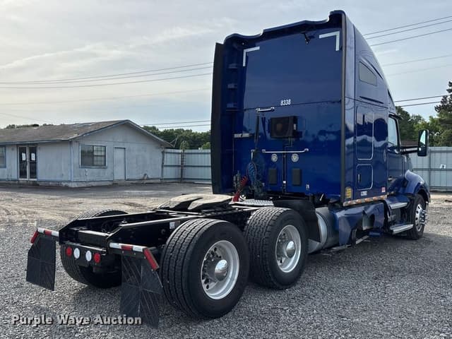 Image of Kenworth T680 equipment image 4