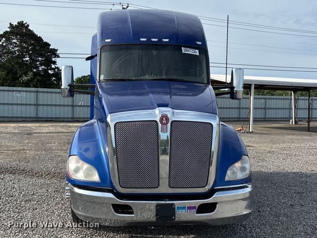 Image of Kenworth T680 equipment image 1