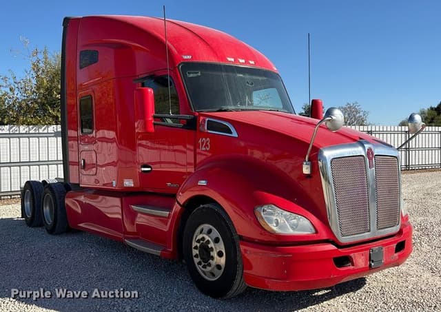 Image of Kenworth T680 equipment image 3