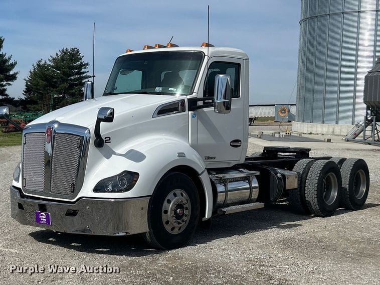 2019 Kenworth T680 Equipment Image0