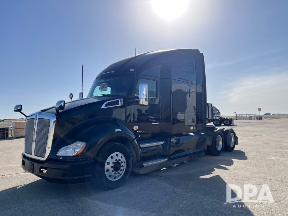 2019 Kenworth T680 Equipment Image0