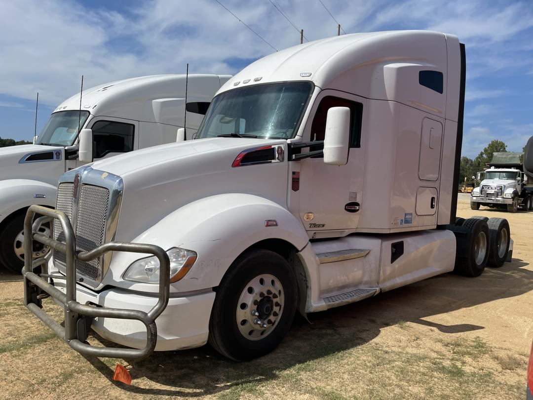 Image of Kenworth T680 Primary image