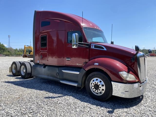Image of Kenworth T680 equipment image 3