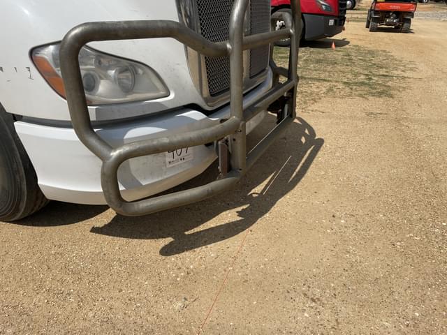 Image of Kenworth T680 equipment image 4