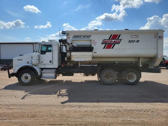 Image of Kenworth T8 equipment image 4