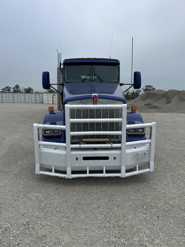 Image of Kenworth T800 equipment image 1