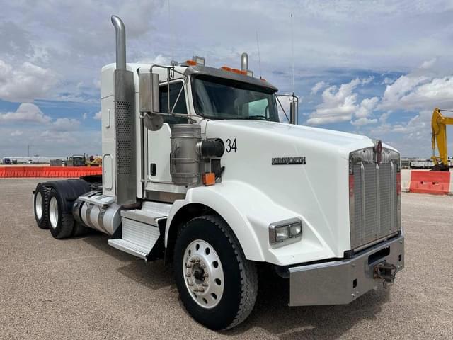 Image of Kenworth T800 equipment image 1