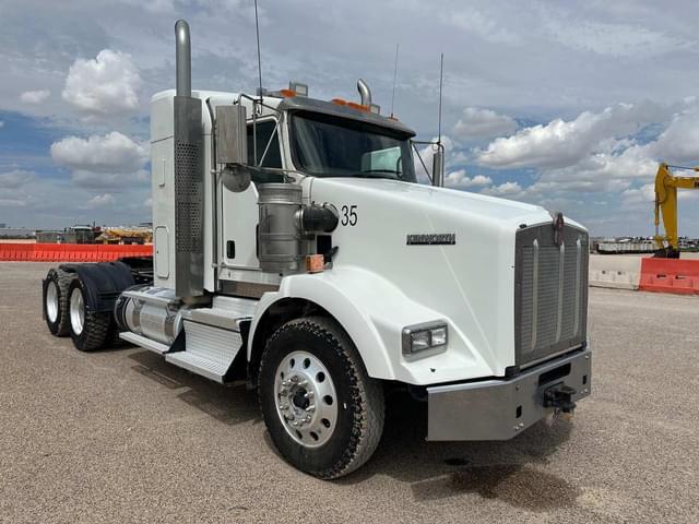 Image of Kenworth T800 equipment image 1