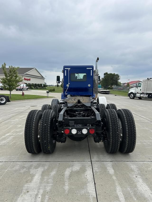 Image of Kenworth T800 equipment image 3
