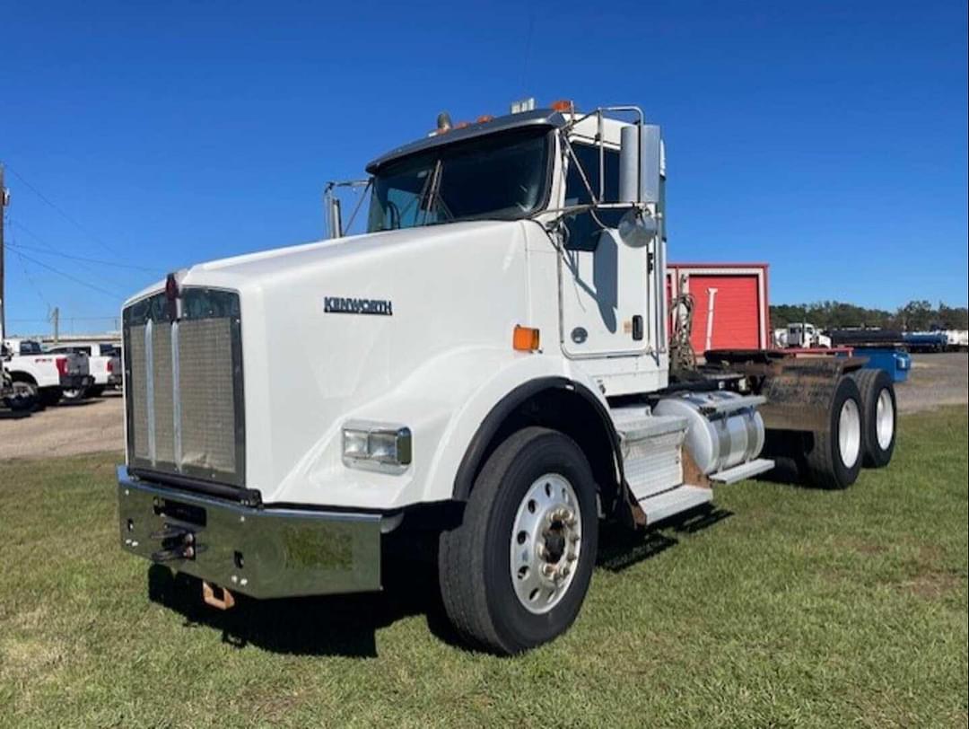 Image of Kenworth T800 Primary image