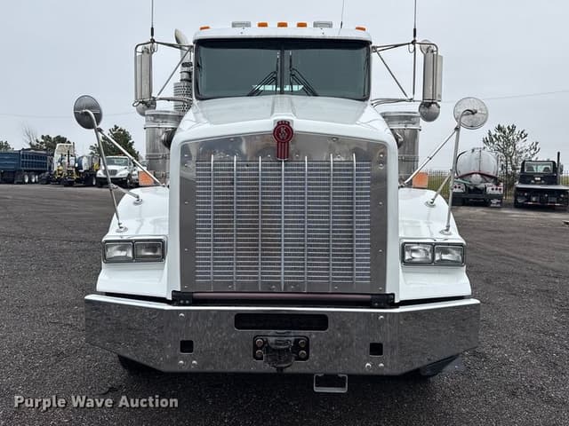 Image of Kenworth T800 equipment image 1