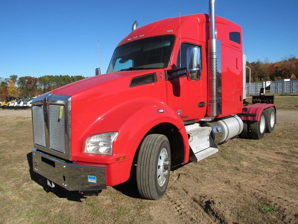 Image of Kenworth T880 Primary image