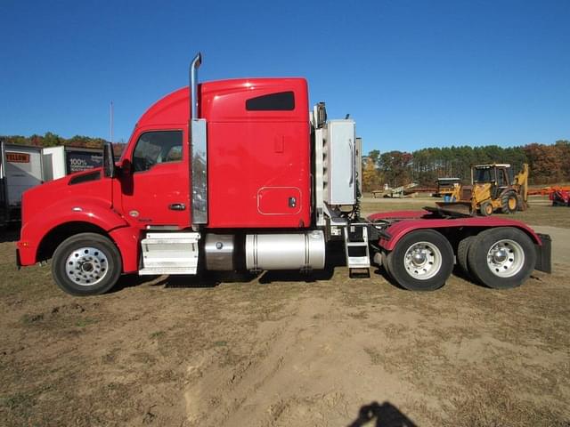 Image of Kenworth T880 equipment image 2