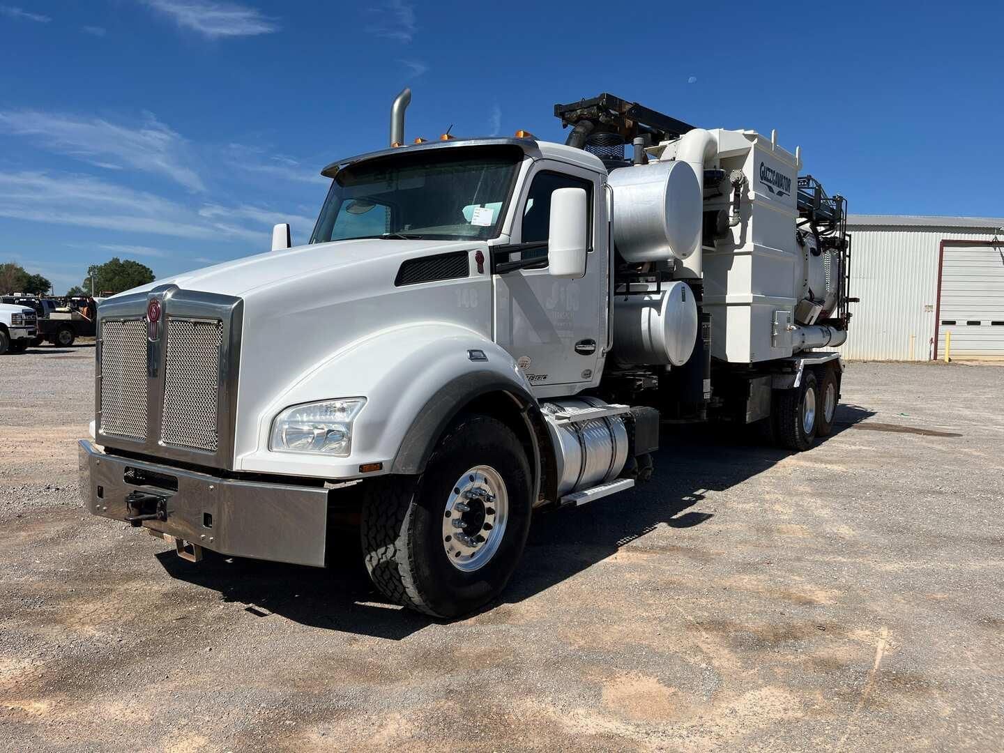 2019 Kenworth T880 Equipment Image0