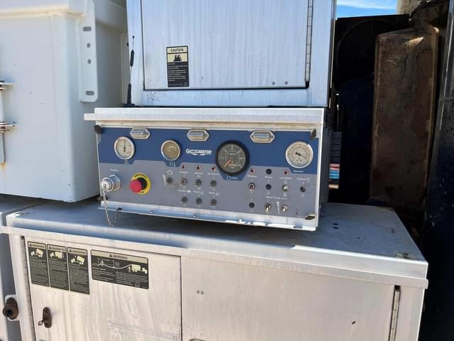 Image of Kenworth T880 equipment image 3