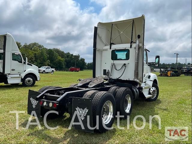 Image of Kenworth T880 equipment image 4