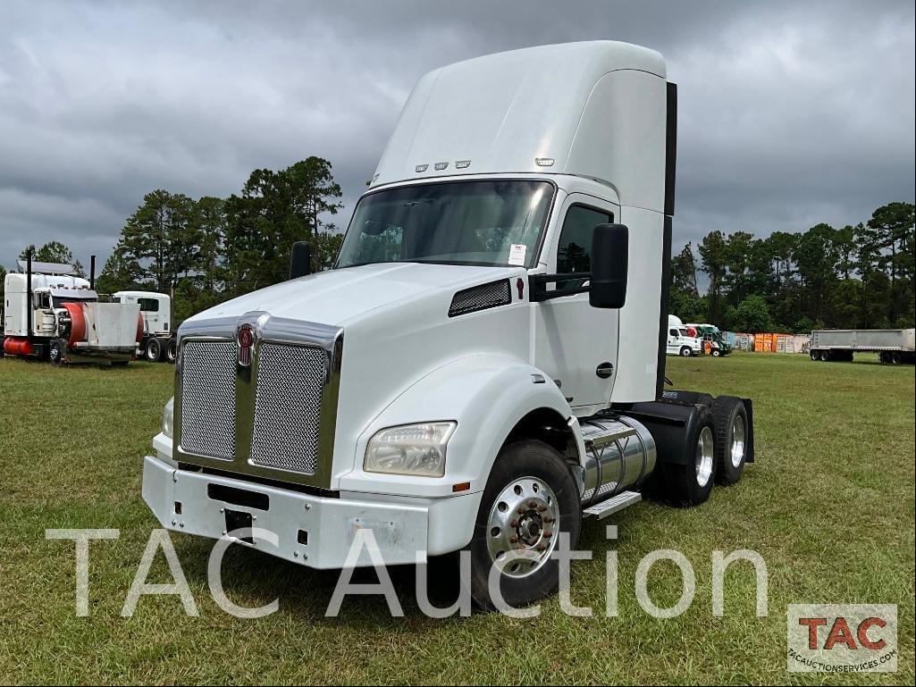 Image of Kenworth T880 Primary image