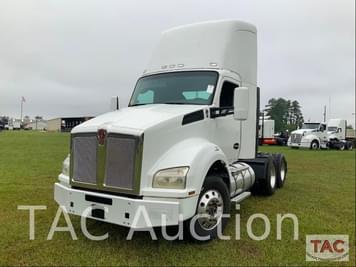 Main image Kenworth T880
