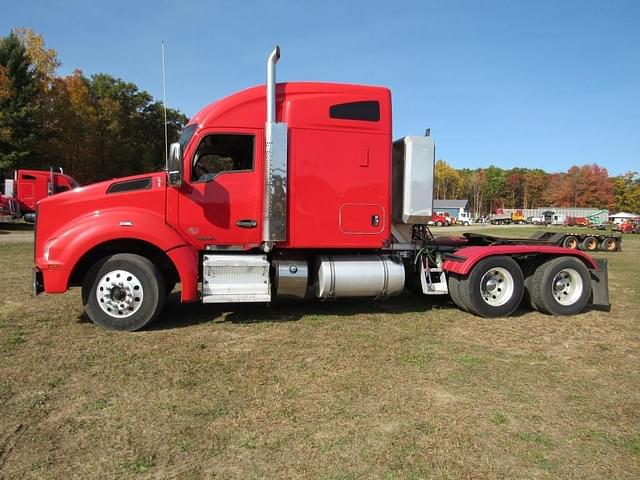 Image of Kenworth T880 equipment image 2