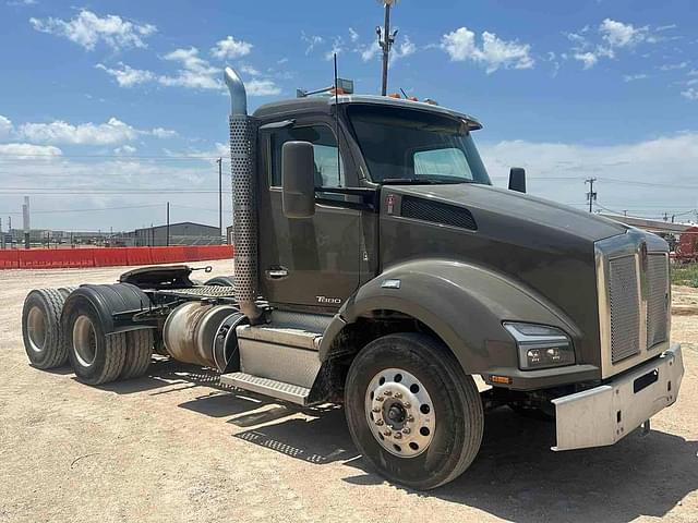 Image of Kenworth T880 equipment image 1
