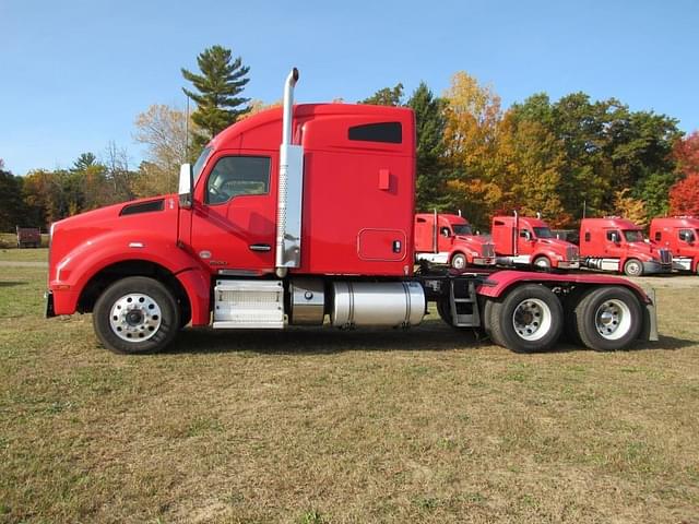 Image of Kenworth T880 equipment image 2