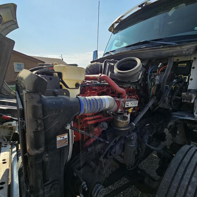 Image of Kenworth T880 equipment image 3