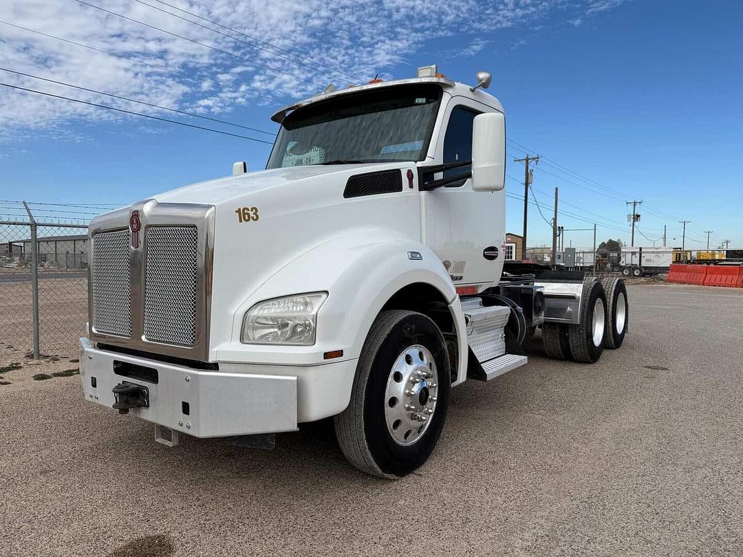 Image of Kenworth T880 Primary image