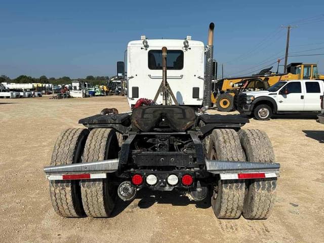 Image of Kenworth T880 equipment image 4