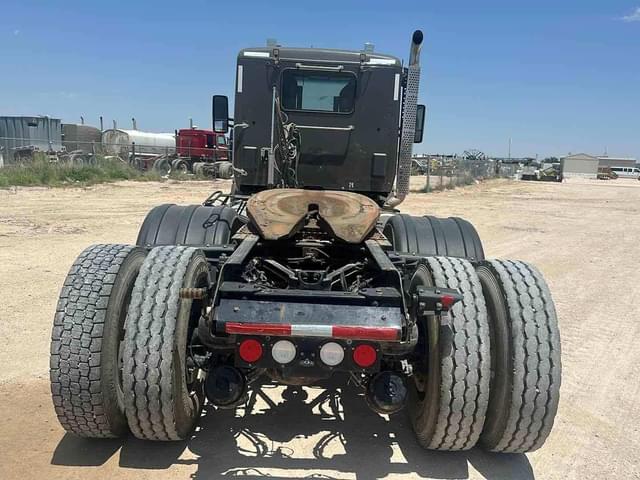 Image of Kenworth T880 equipment image 3