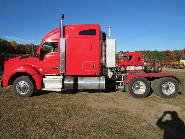 Image of Kenworth T880 equipment image 2