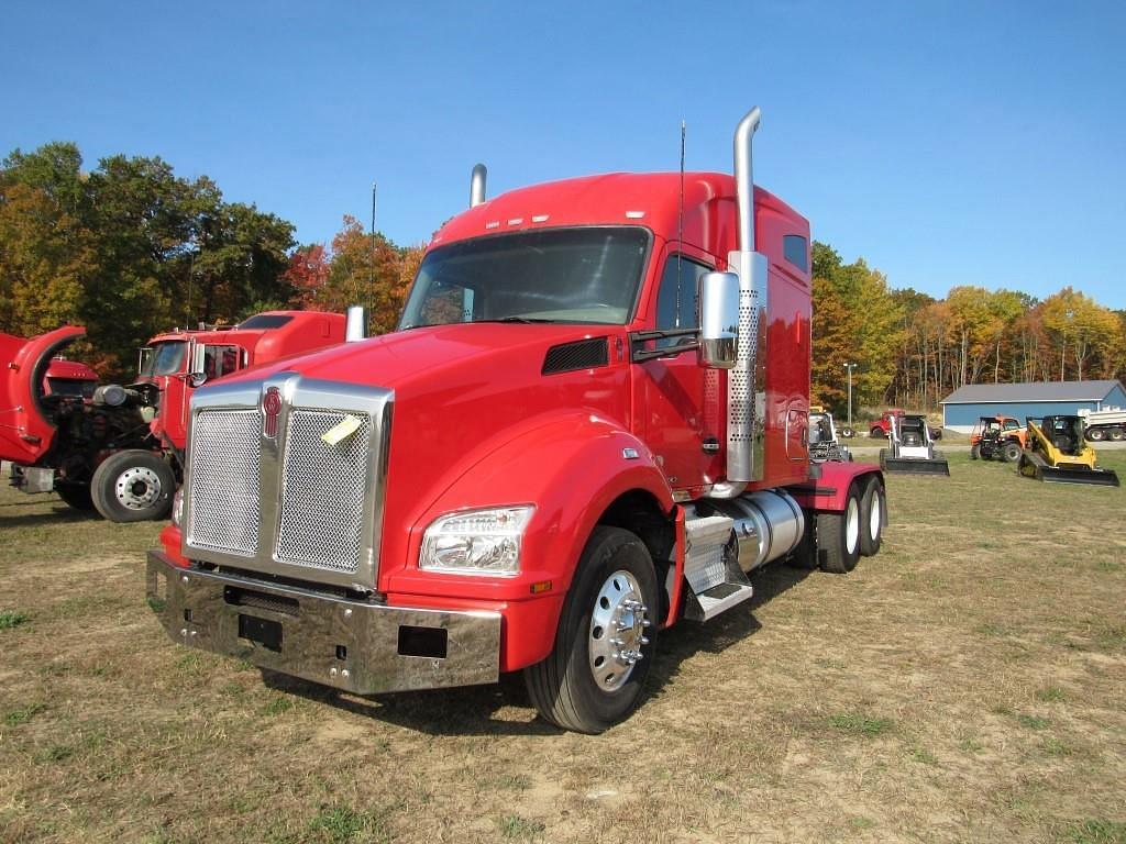 Image of Kenworth T880 Primary image