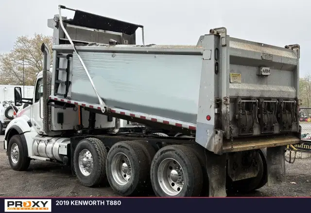 Image of Kenworth T880 equipment image 2