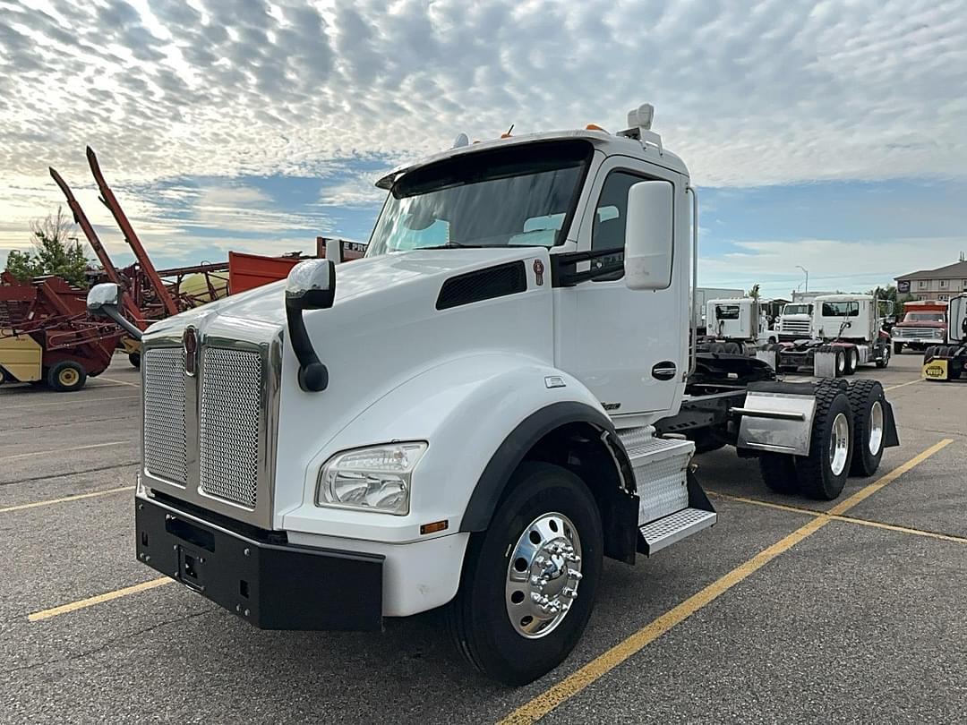 Image of Kenworth T880 Primary image