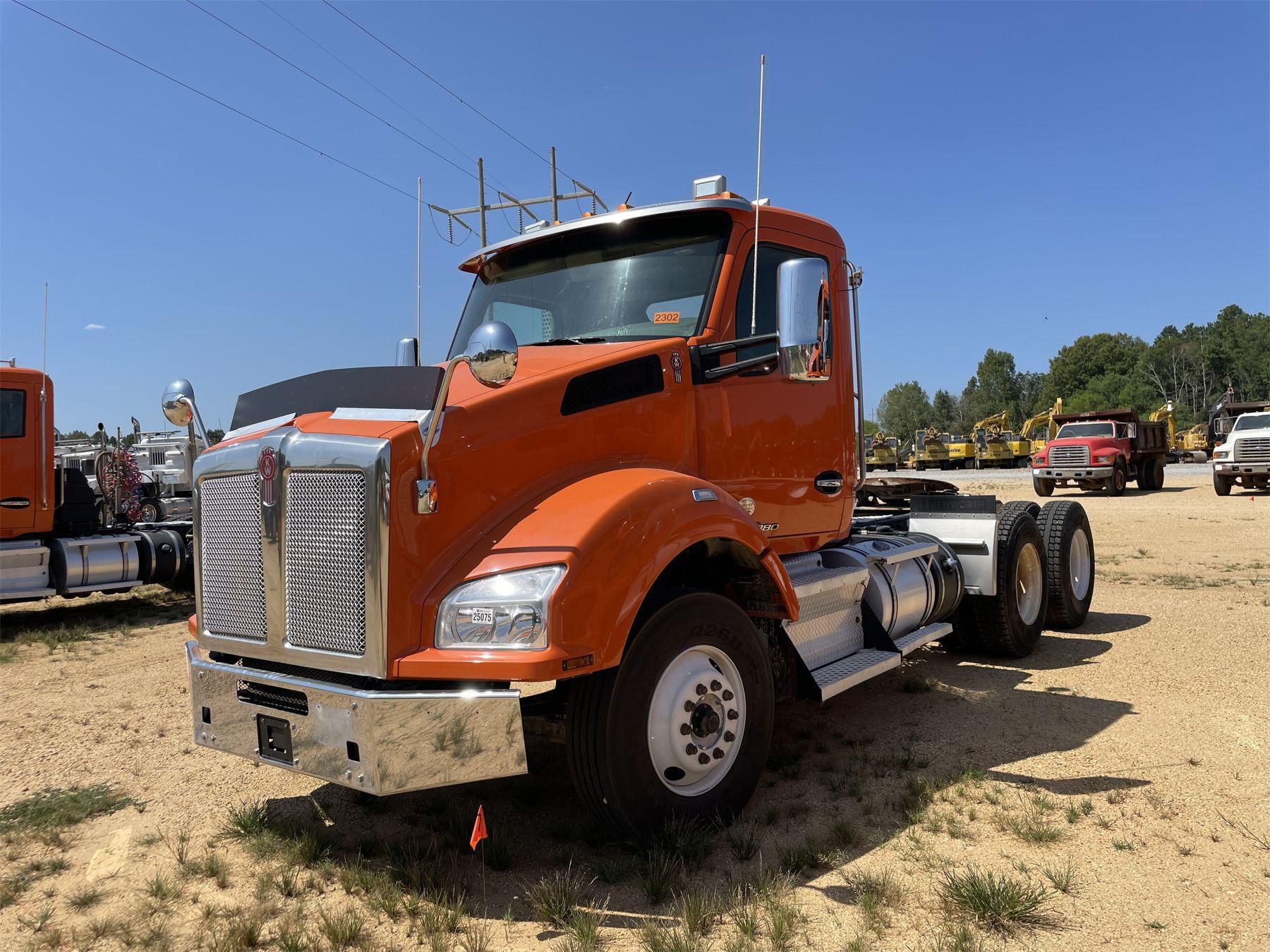 Main image Kenworth T880