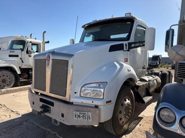 Image of Kenworth T880 equipment image 2