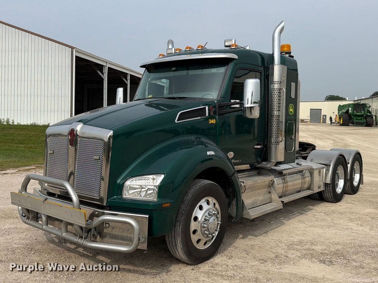 2019 Kenworth T880 Equipment Image0
