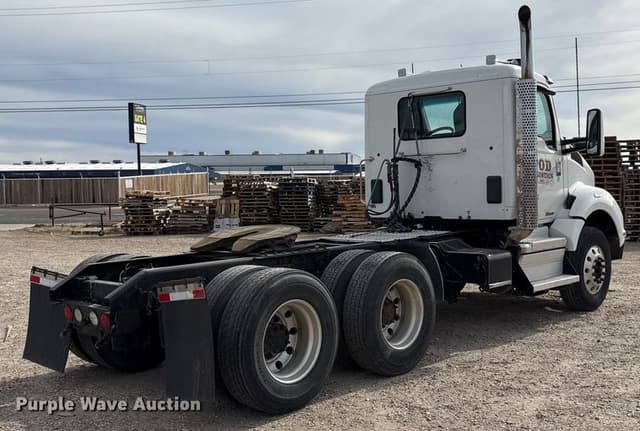 Image of Kenworth T880 equipment image 4