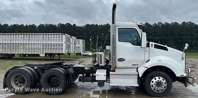 Image of Kenworth T880 equipment image 3
