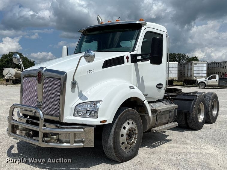 2019 Kenworth T880 Equipment Image0