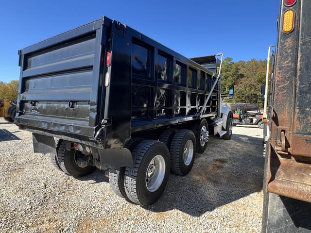 Image of Kenworth T880 equipment image 4