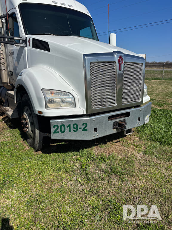 Image of Kenworth T880 equipment image 2