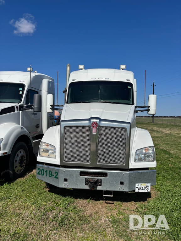 Image of Kenworth T880 equipment image 3