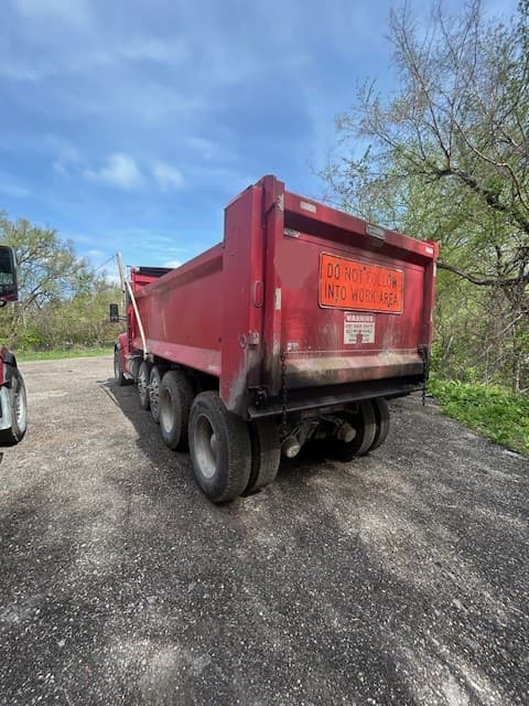 Image of Kenworth T880S equipment image 4