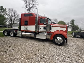 Main image Kenworth W900