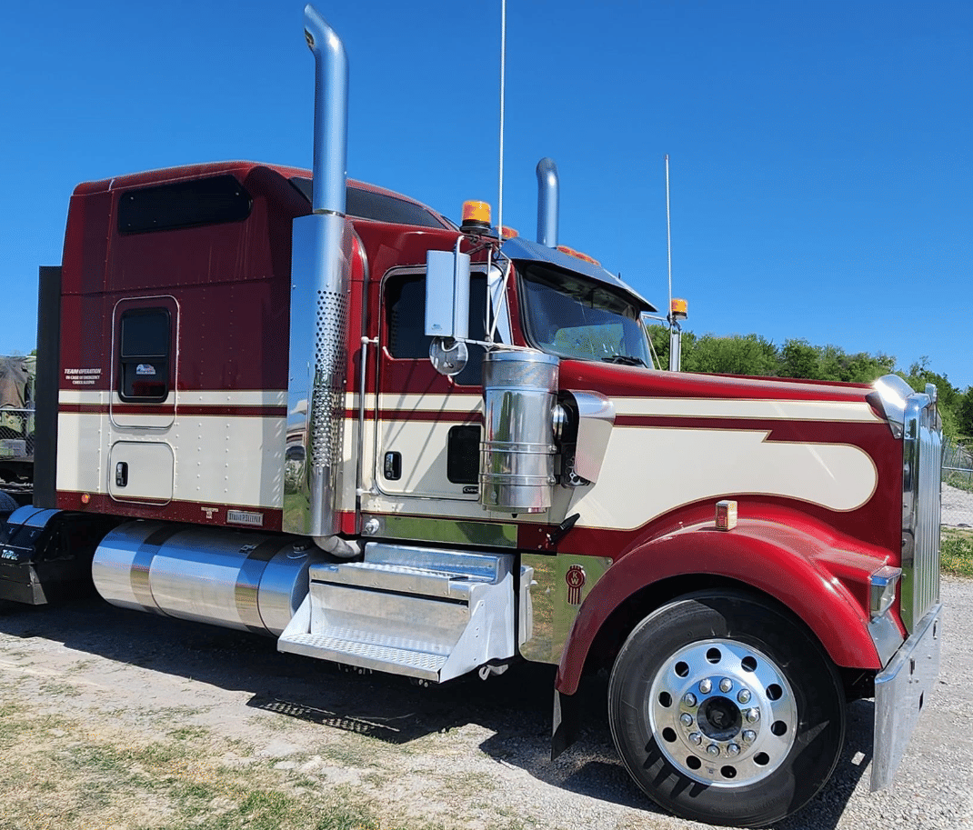 Main image Kenworth W900