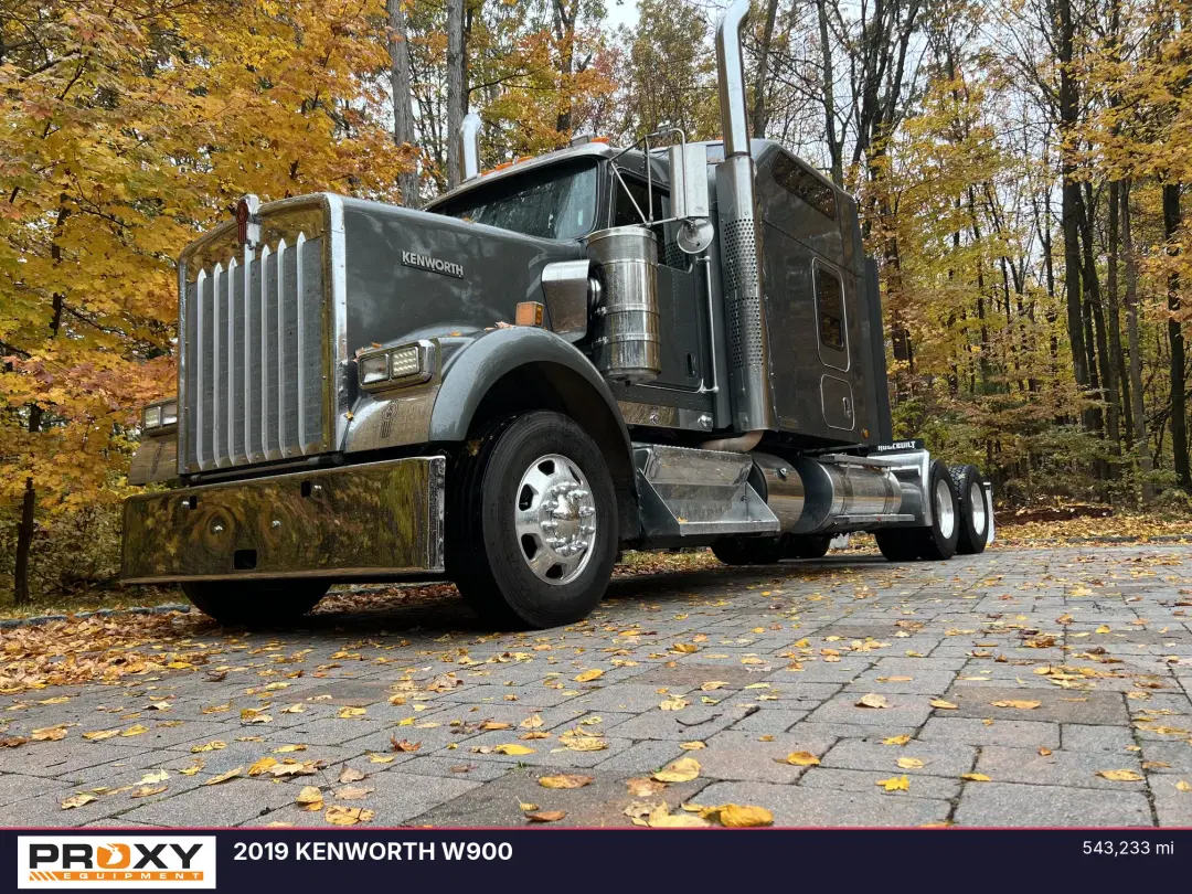 Image of Kenworth W900 Primary image